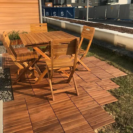 Apartment With Garden Bezplatny Parking !!! Krakow